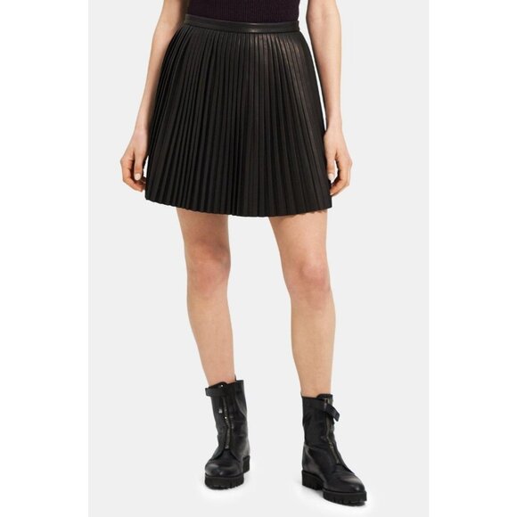 Theory 100% Lambs Leather Pleated Mini Skirt Women's Size 2 in Black - Picture 1 of 7